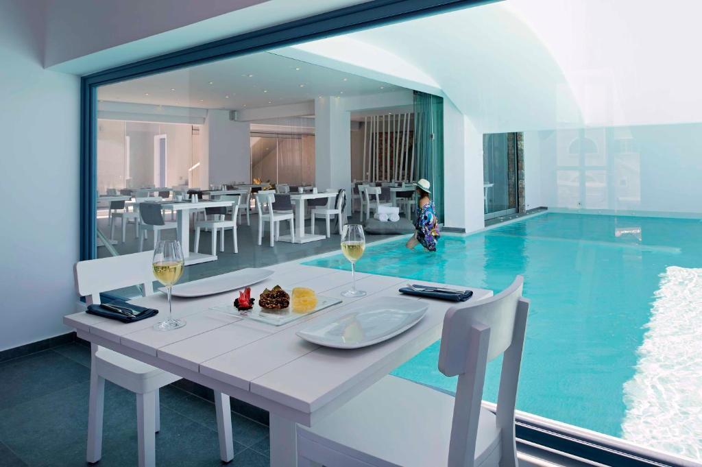 Acroterra Rosa Luxury Suites & Spa Akrotírion Exterior foto